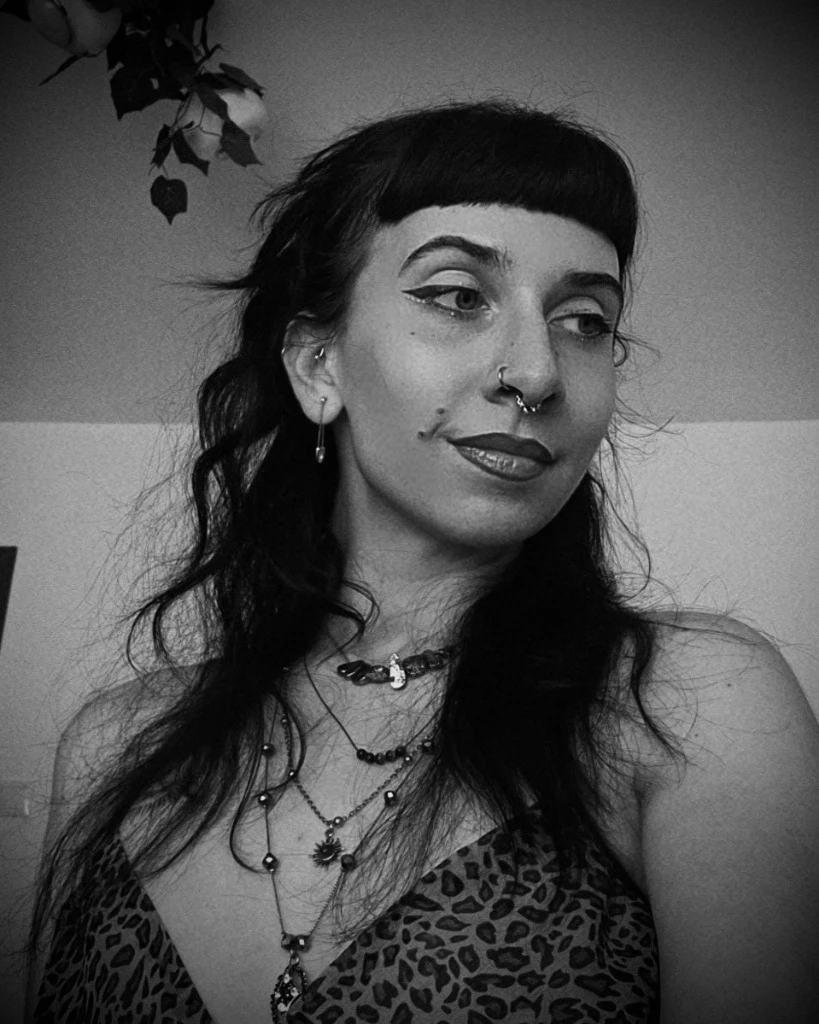 Denisa (Pădu) - Artist tatuator rezident la Muntele Tattoo Cluj-Napoca, absolventă grafică UAD