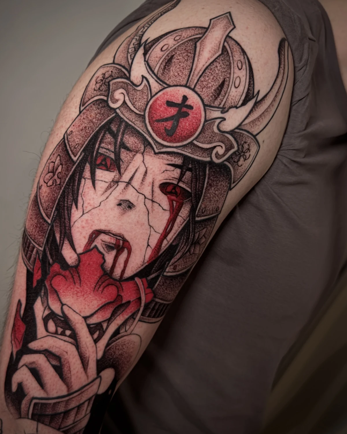 Tatuaj artistic realizat la salonul Muntele Tattoo Cluj-Napoca - 3